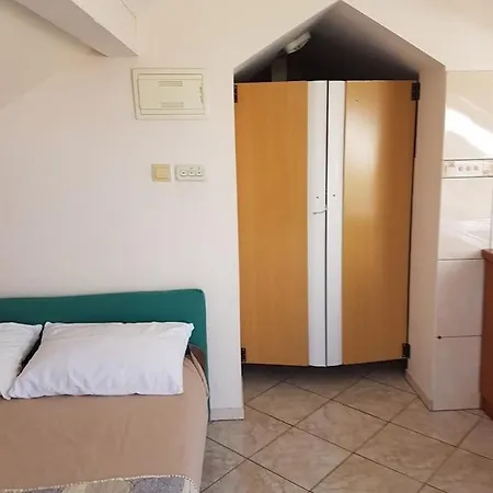 Apartment 16759c *